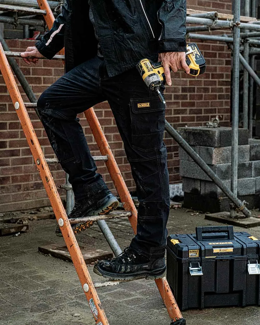 DeWalt Challenger Waterproof Safety Hiker Boots