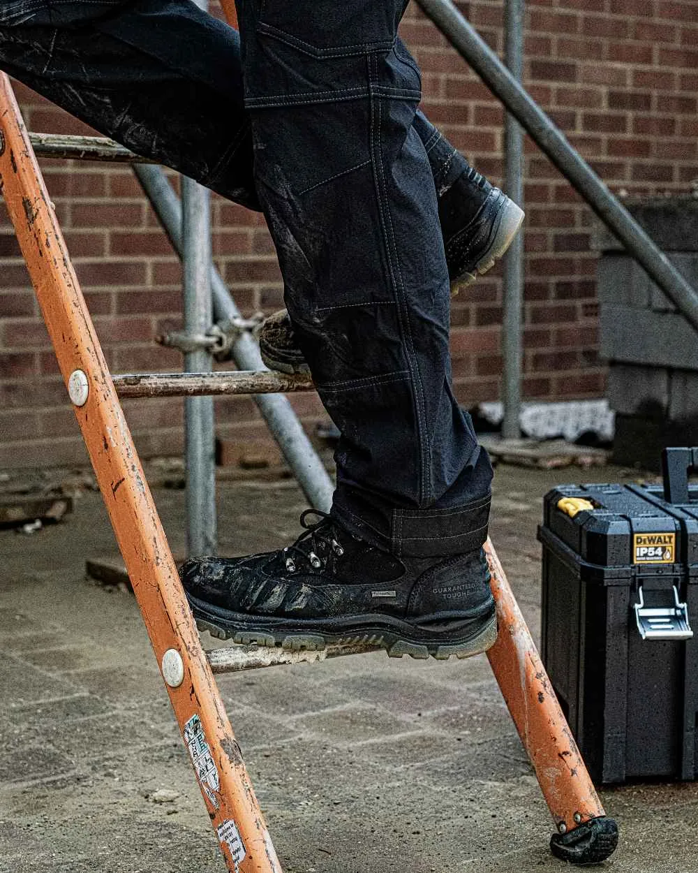 DeWalt Challenger Waterproof Safety Hiker Boots