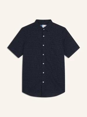 Everyday Short-Sleeve Shirt