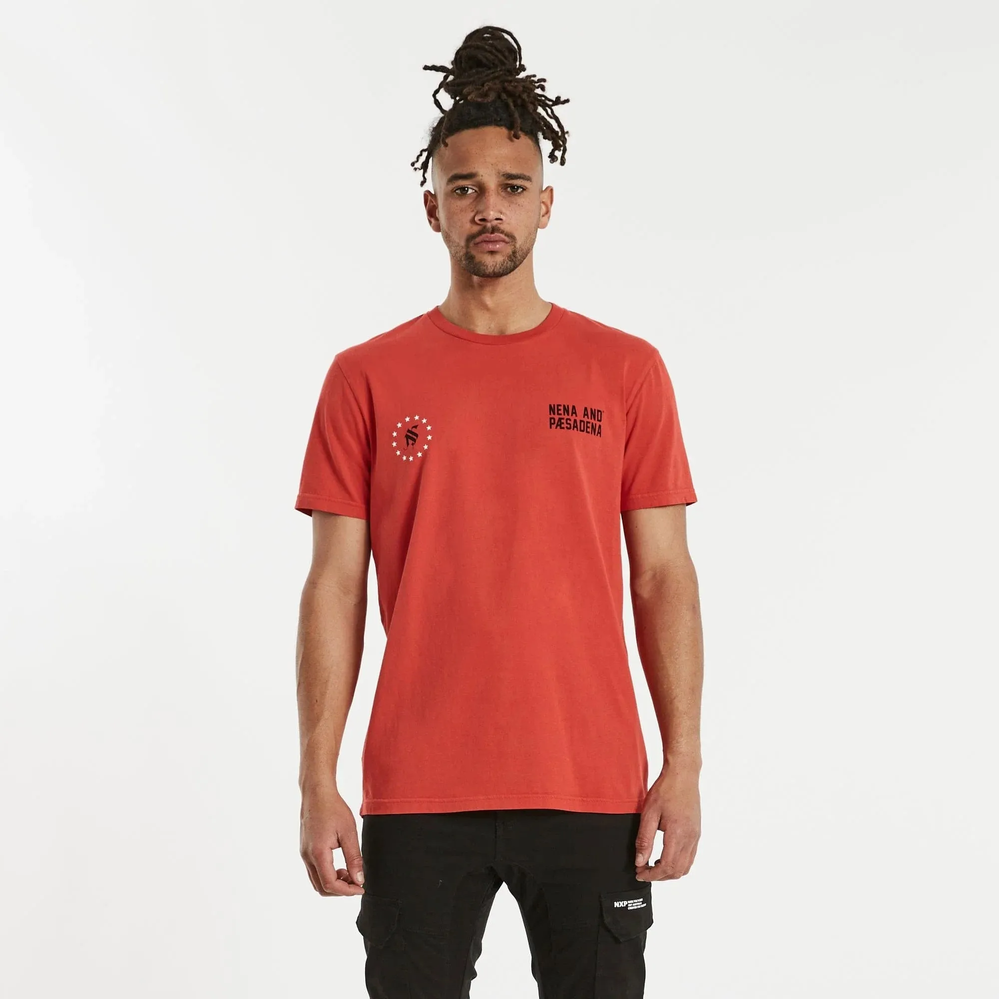 NENA & PASADENA Mens Silverlight Cape Back Tee Shirt Pigment Poppy Red