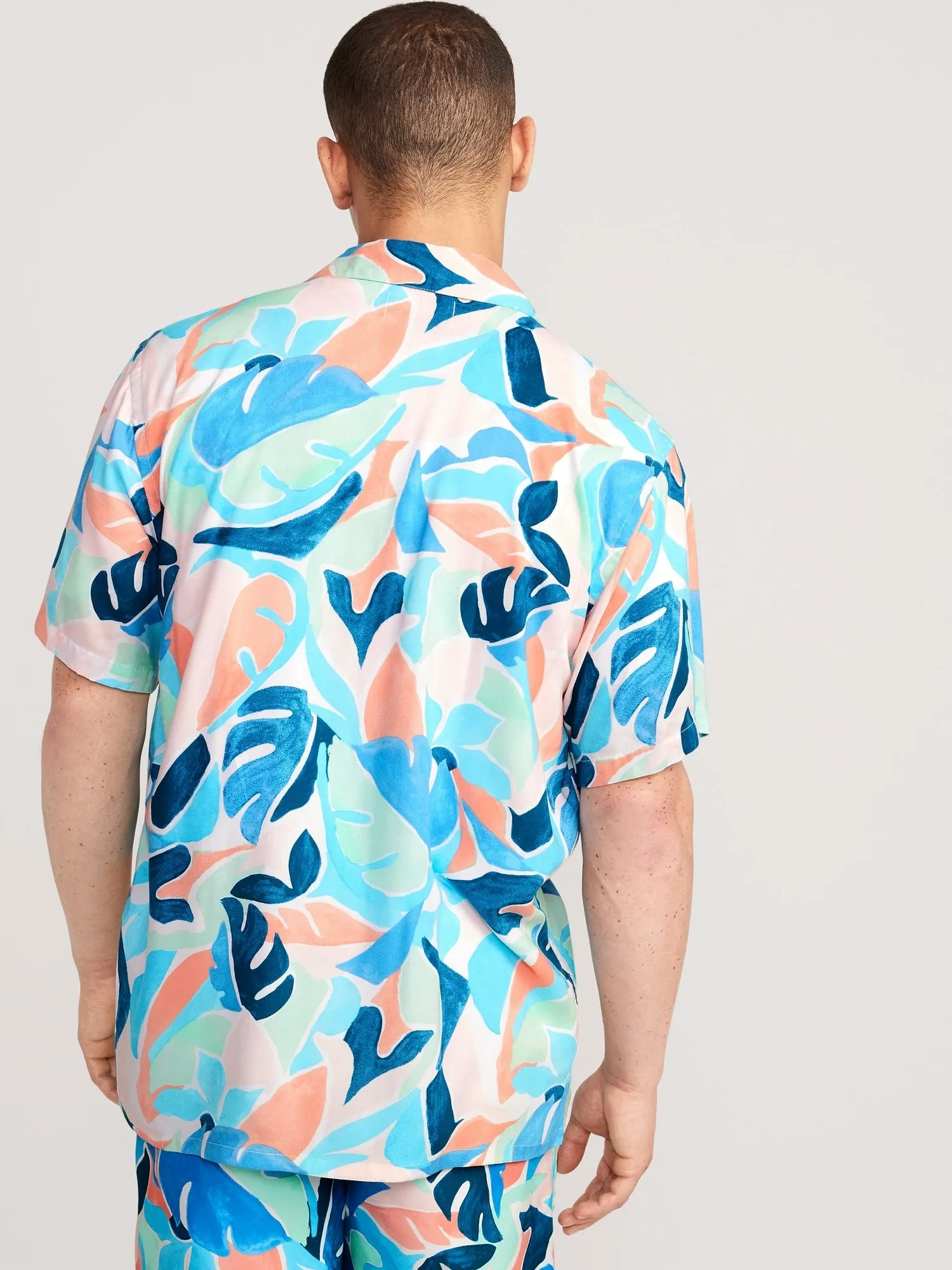 Short-Sleeve Printed Camp Shirt For Men