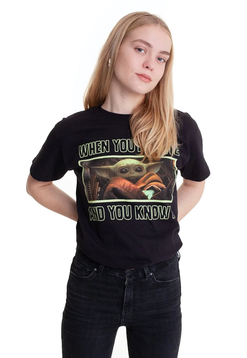 The Mandalorian - Cute And Knows It - T-Shirt